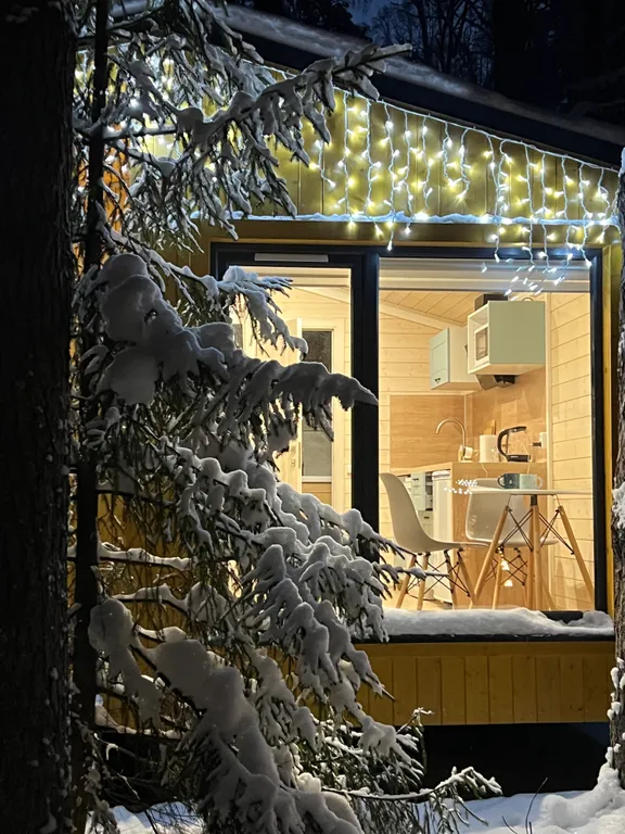 Коттедж Коттедж Хижина слона — Стеклянный