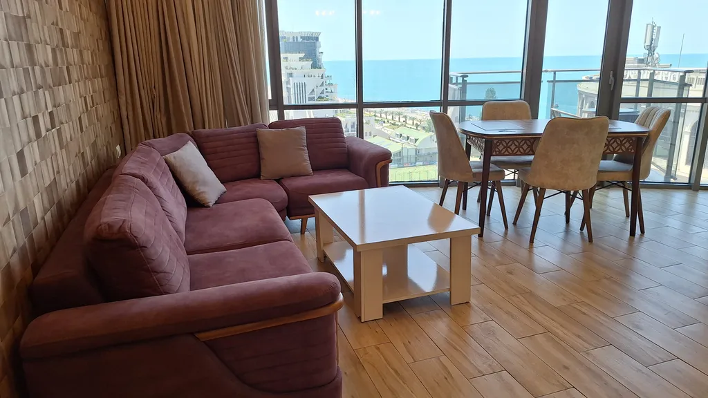 Квартира Солнечные апартаменты с видом на море — аренда посуточно в Батуми