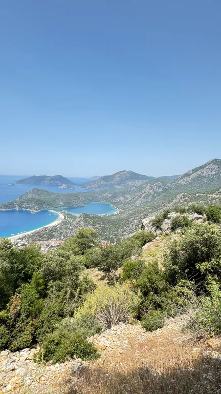 Уютная квартира с видом на бассейн в Оваджике у моря