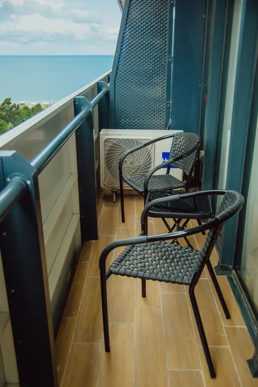 Студия на первой линии