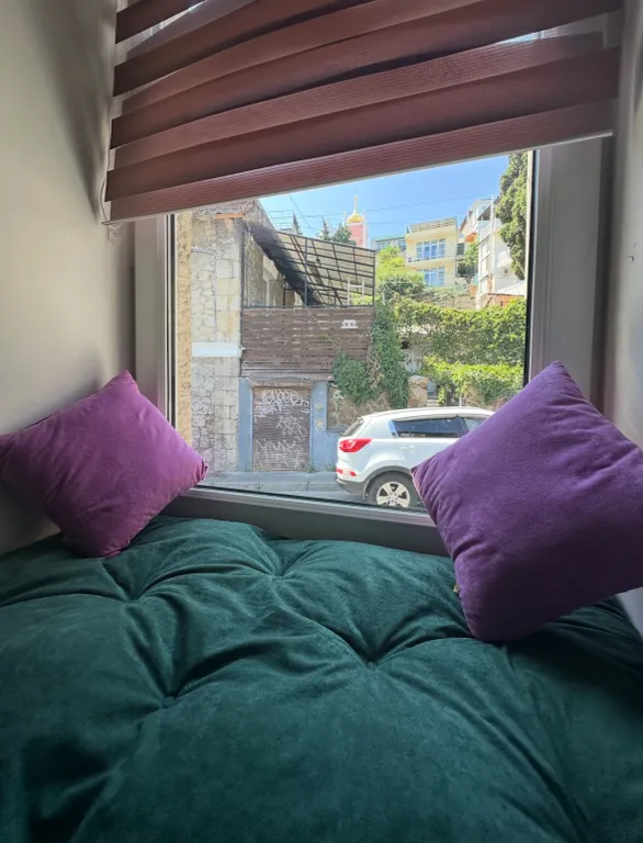 В центре у моря