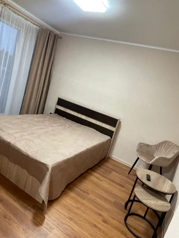 Однокомнатная новая квартира — аренда посуточно в Каменск-Шахтинский