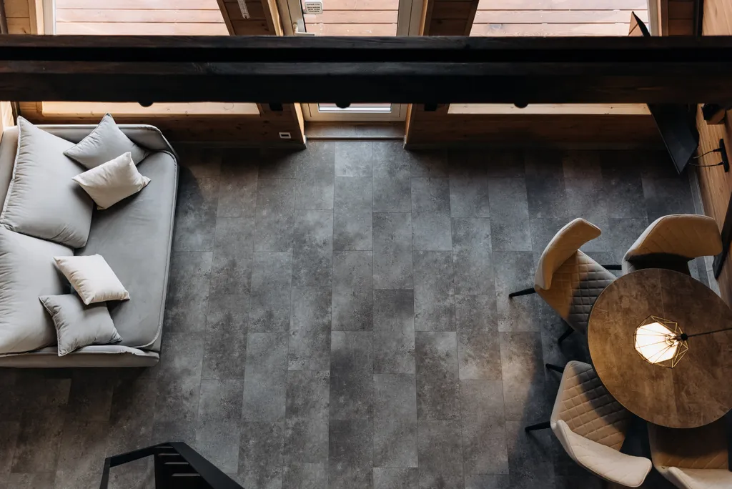 Уютный домик Красный A-Frame с террасой