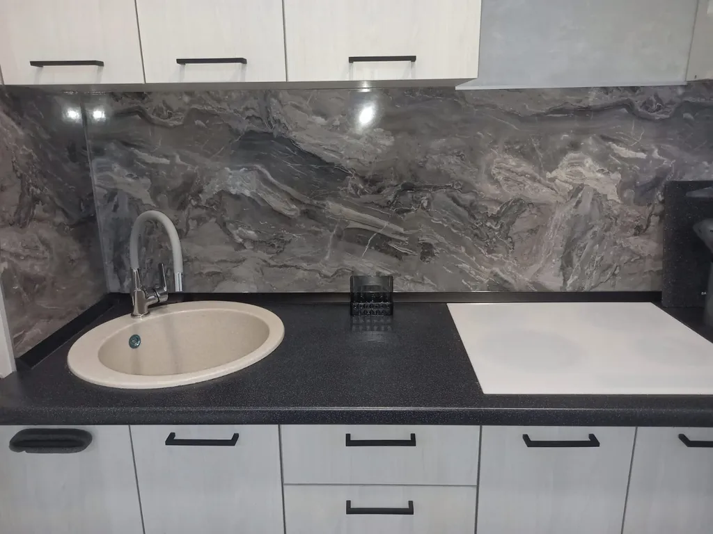 Квартира 2-комнатная квартира, набережная, центр — Омск