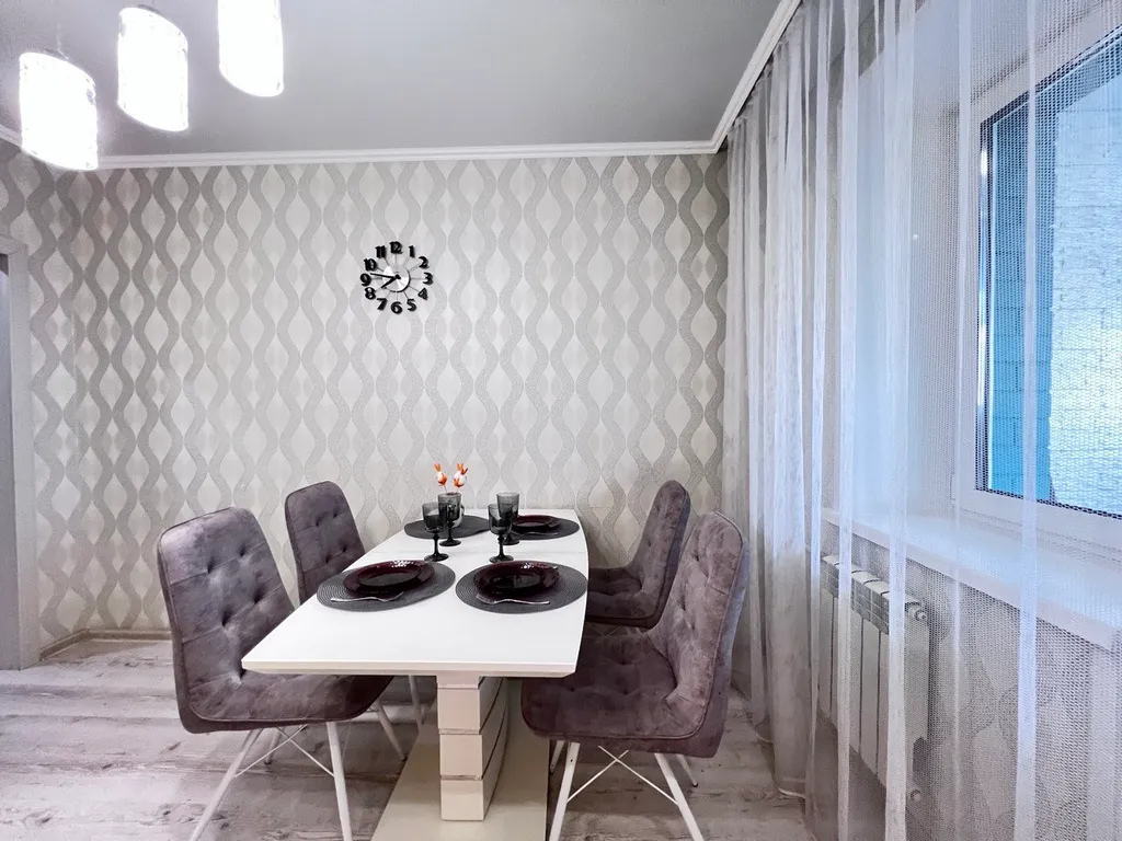 Двухкомнатная ЦЕНТР новый дом