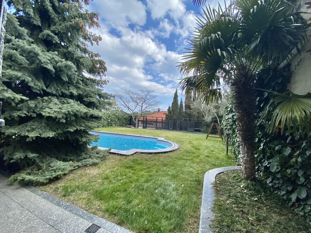 Особняк в заповедной зоне