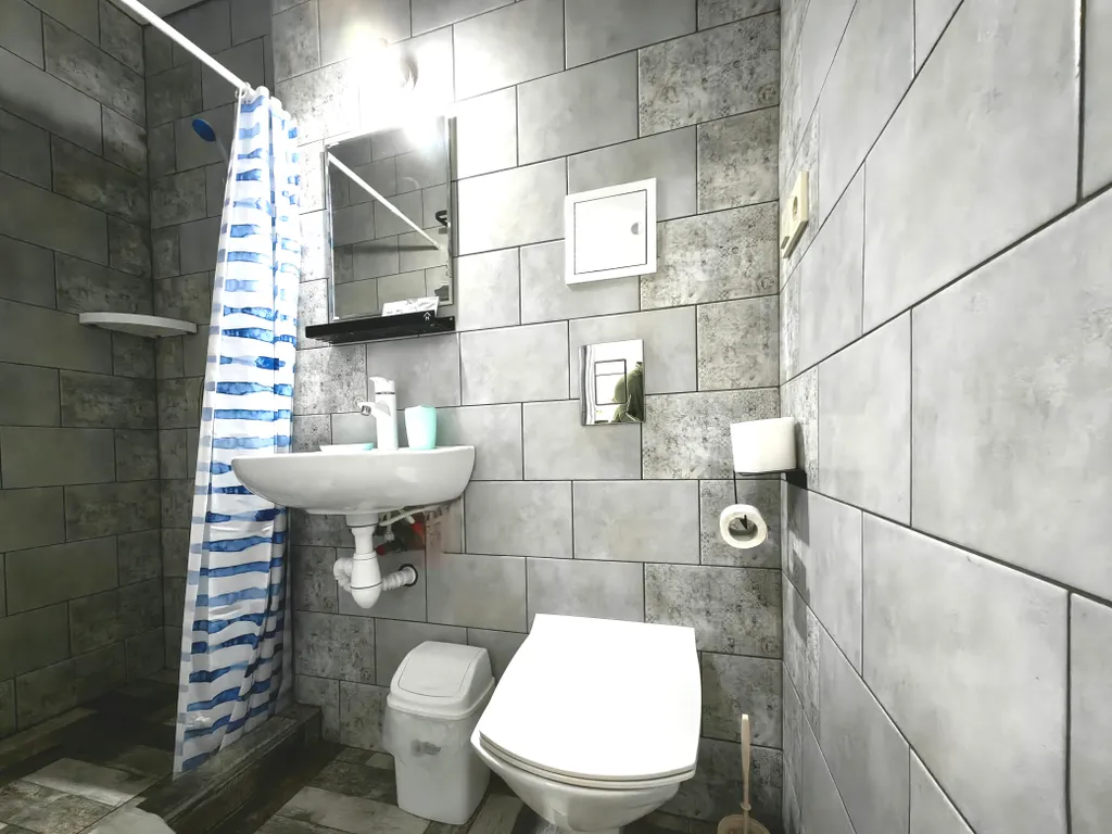 Квартира Двухкомнатная квартира, индивидуальное отопление, парковка, кухня — Судак