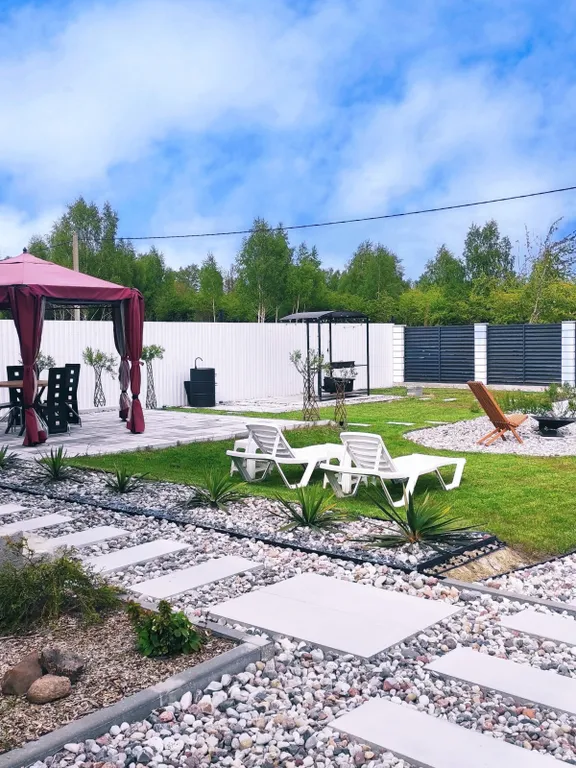 Дом рядом с побережьем