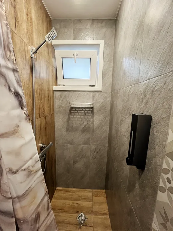 Четырехместный номер с террасой, первая линия от моря