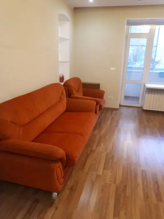 Уютная двухкомнатная квартира у Комсомольской площади