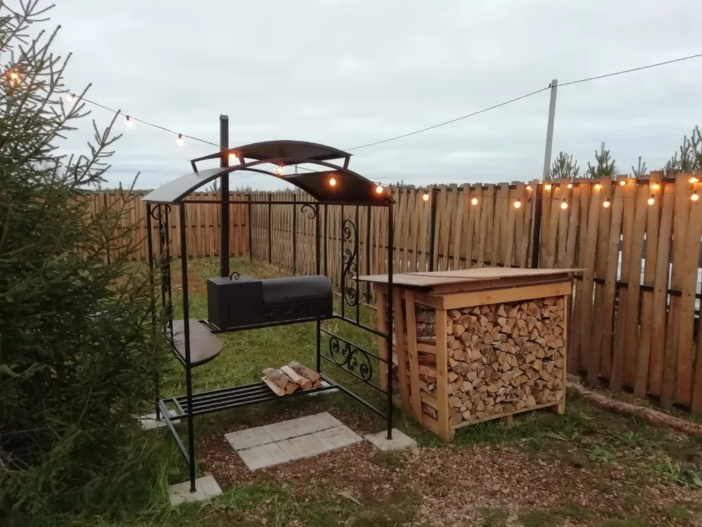 Яркий, новый, стильный большой коттедж Хижина зайца