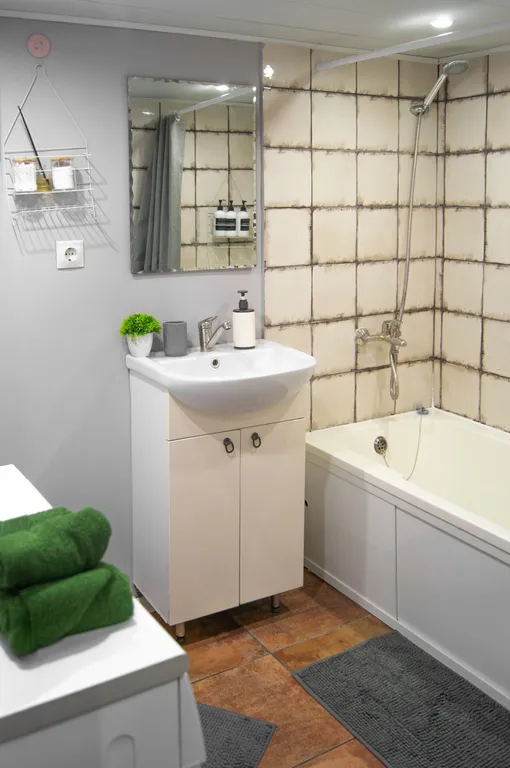 Двухуровневая студия с высокими потолками