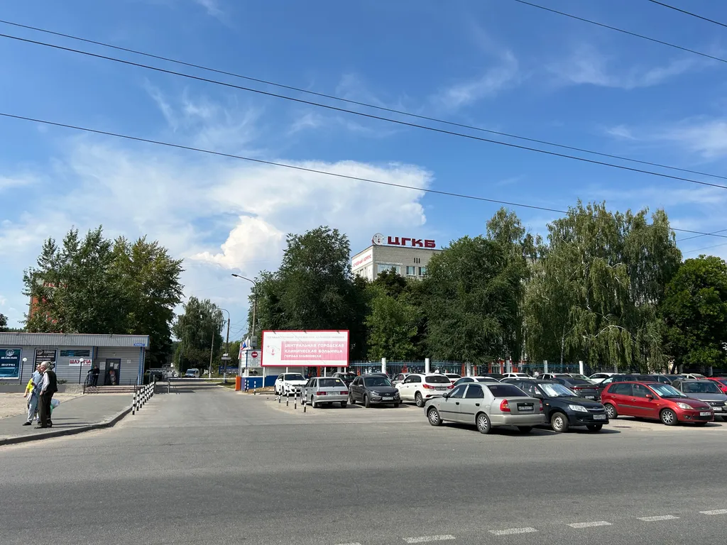 Квартира на 17 этаже у моста