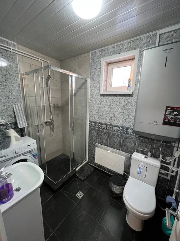 Коттедж Уютный дом с баней и видом на озеро Врево — Луга