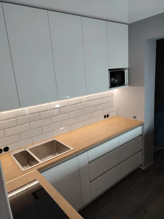 Уютная двухкомнатная квартира у моря со свободной парковкой у дома