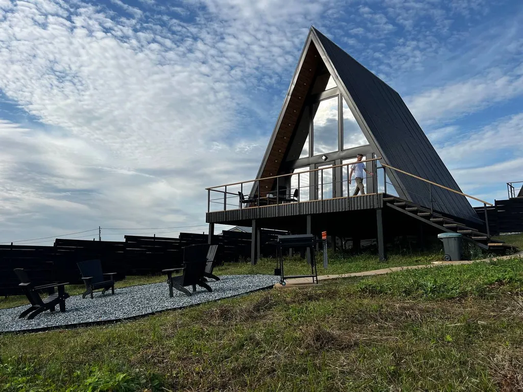 Коттедж Новый большой А-фрейм с видом на лес — Казань