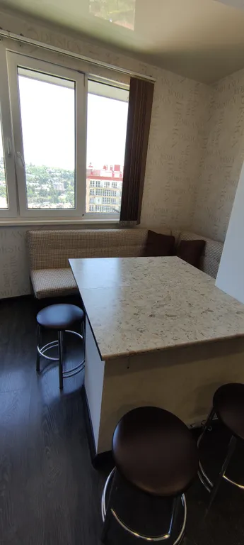 Квартира в спокойном районе, чистый воздух с видом на море и горы