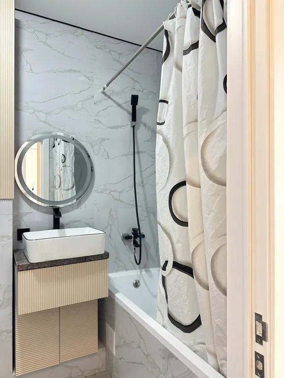 Уютная квартира на Утепова