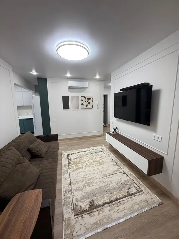 Двухкомнатные апартаменты около Нагорного парка