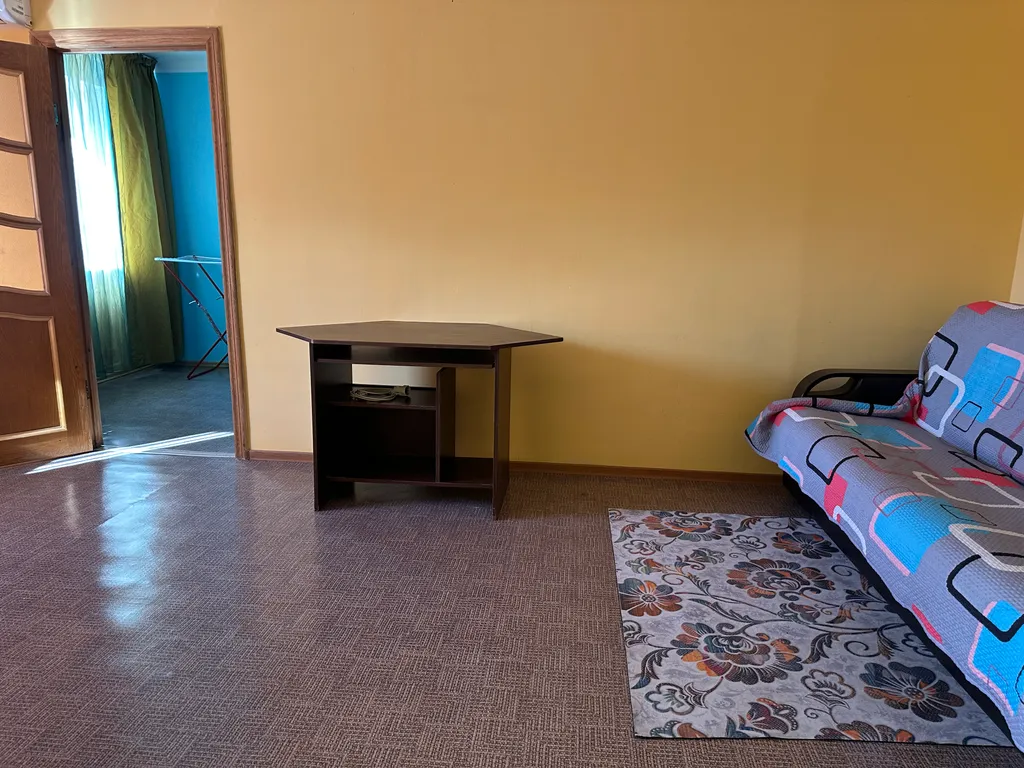 2-комнатная квартира в районе Арматурного