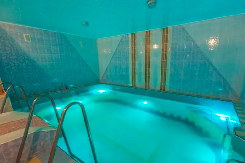 Коттедж терем-люкс в центре