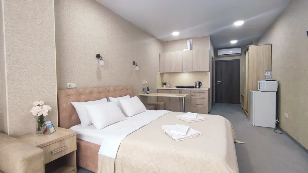 Квартира Апартаменты рядом с морем с видом на бассейн — Анапа