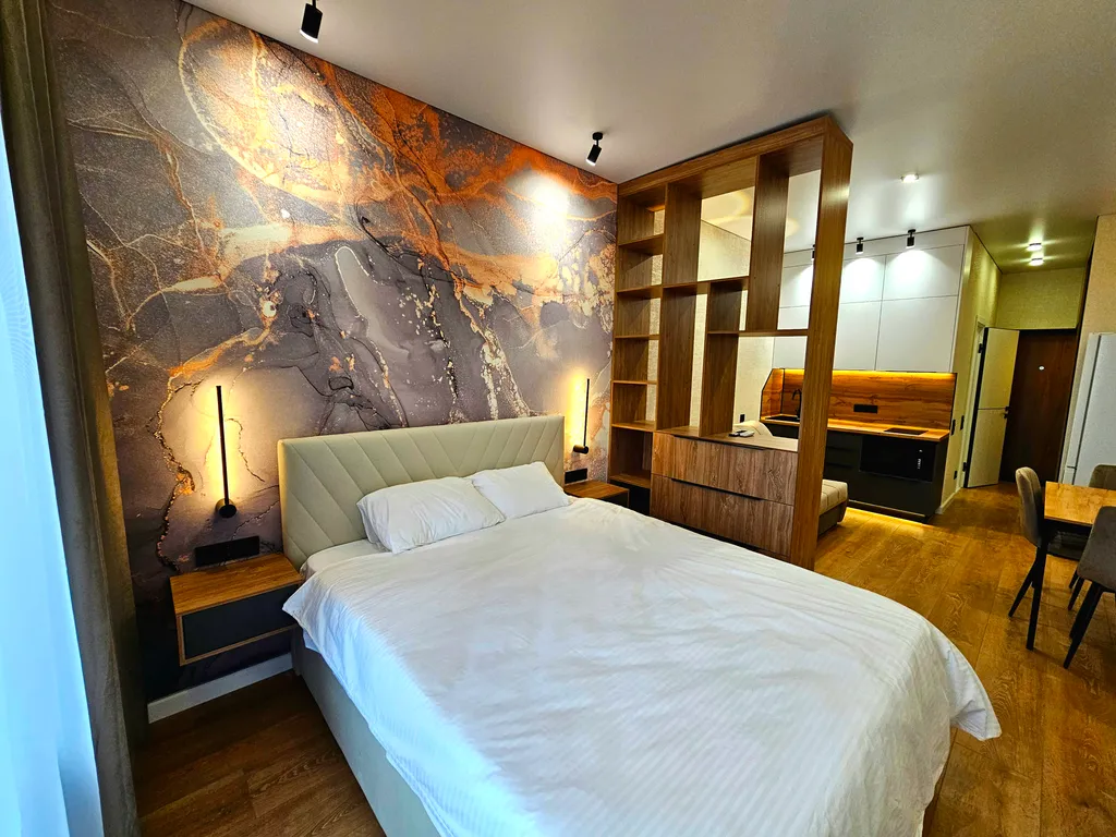 Квартира-студия с видом на парк и море