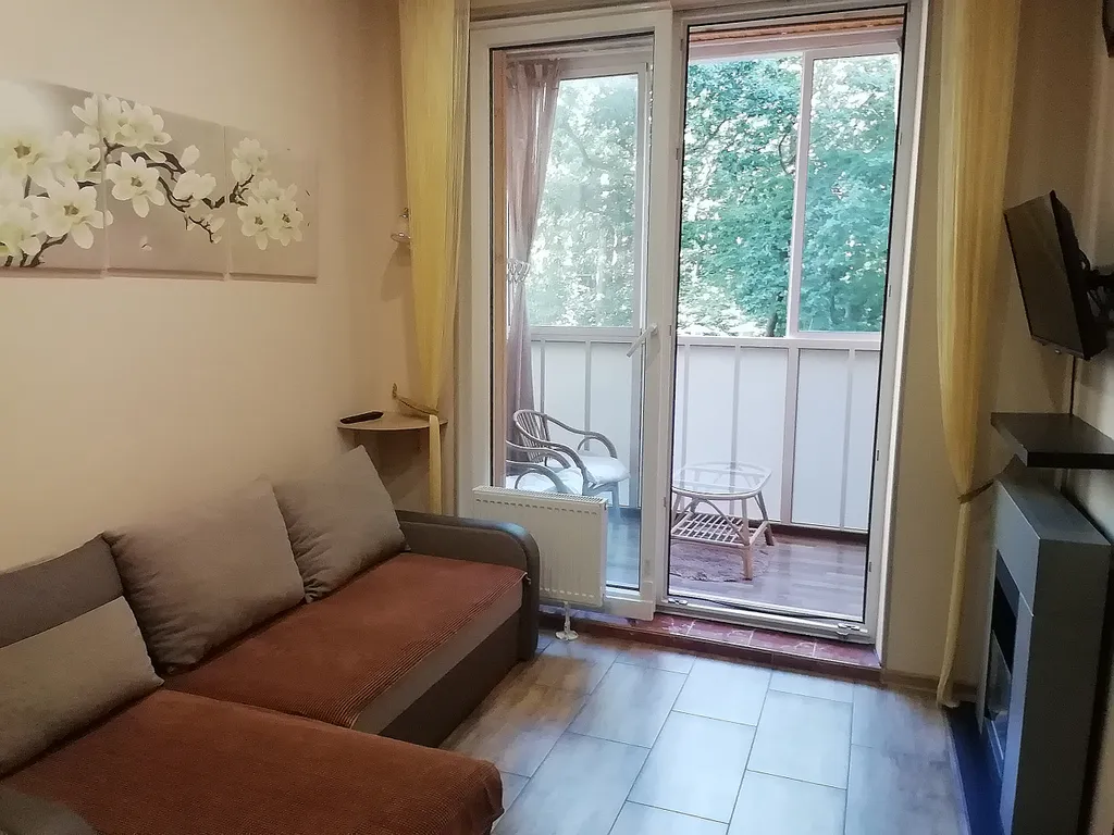 Квартира у моря, с видом на озеро и сосновый бор