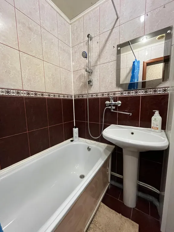 1-комнатная квартира рядом с жд вокзалом