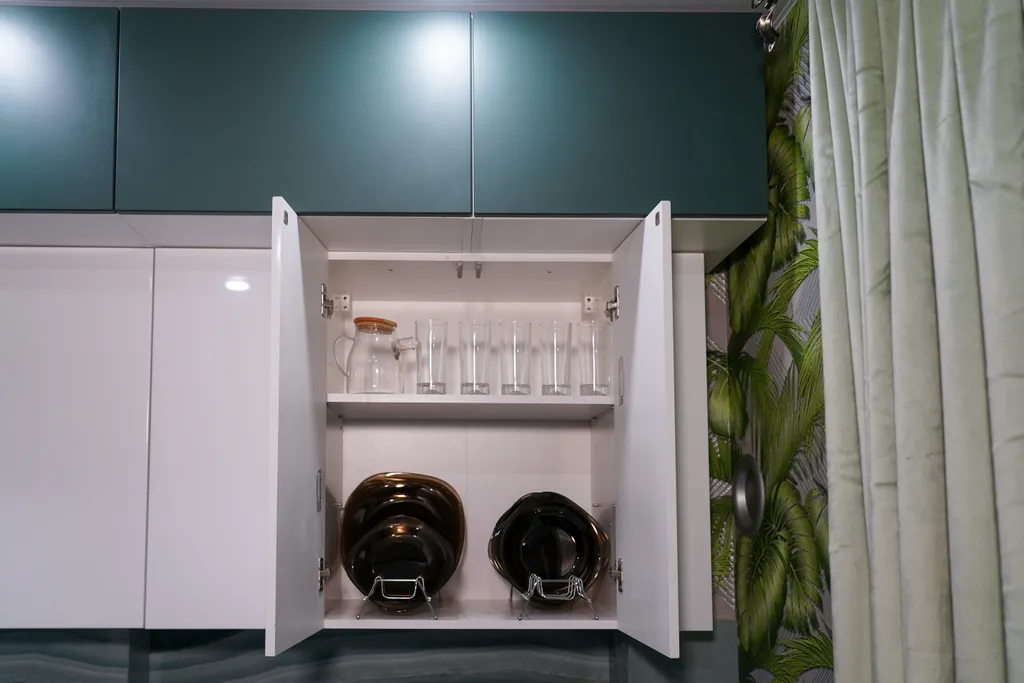 Квартира 3-комнатная Квартира — Калининград