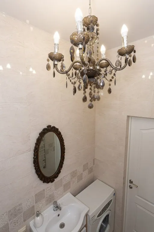 Кpаcивая квартира в Дворянскoм гнездe