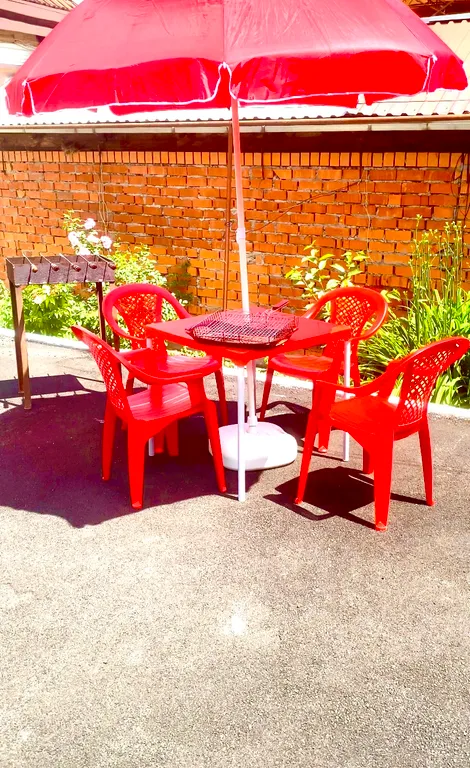 Коттедж Уютный домик напротив Комсомольского парка и Старого озера — Кисловодск