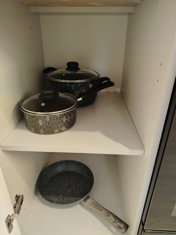 Квартира-студия с видом на город среди гор