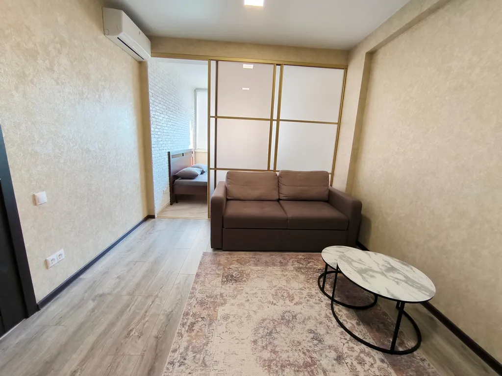 Квартира Квартира У Парка Победы в 10 минут ходьбы от пляжа и Aquamarine Resort SPA — Севастополь