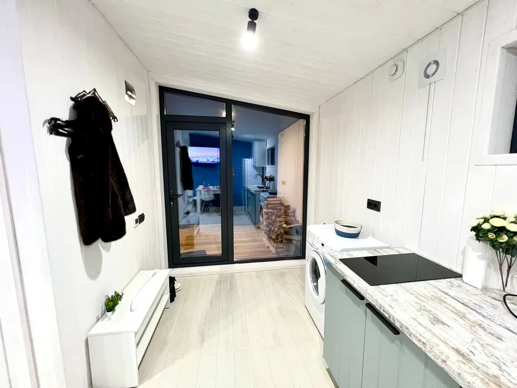 Домик у ручья Красная поляна