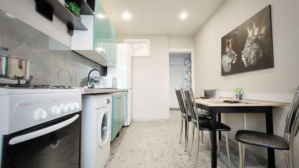 Квартира в центре с видом на город 12 этаж