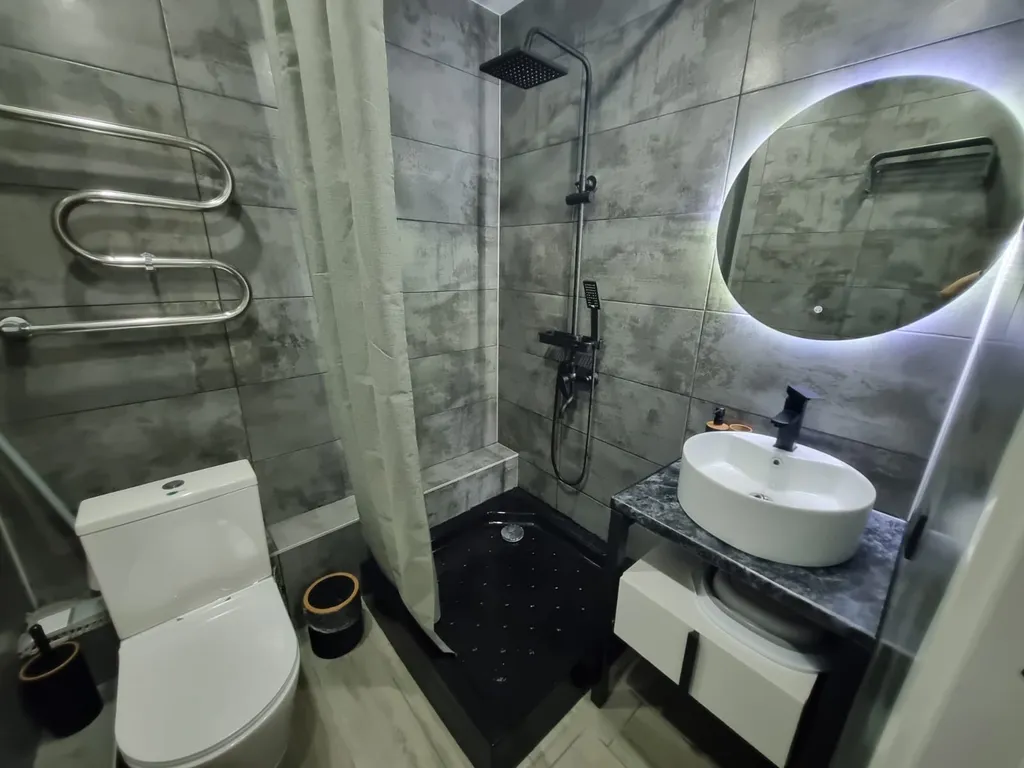 Студия на земле