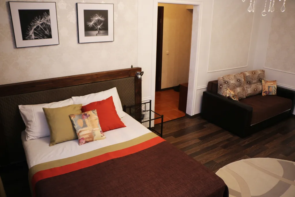 White - Green. Центр.