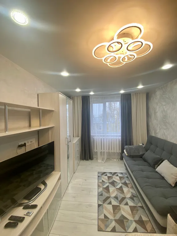 Уютная, светлая двухкомнатная квартира рядом с парком Поддубного