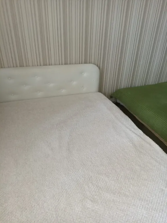 Квартира Небольшая уютная студия — аренда посуточно в Тюмень