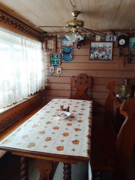 Логово рыбака и охотника на берегу Волги