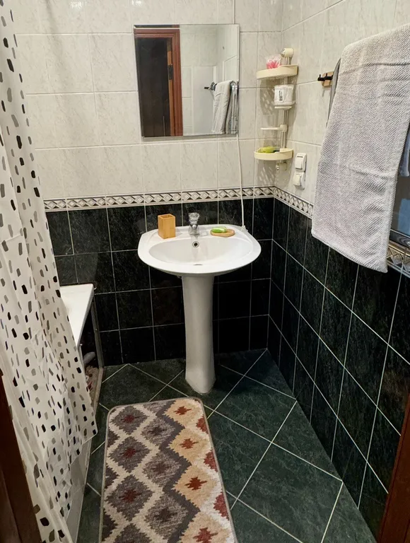 Три балкона, три стороны света, три настроения