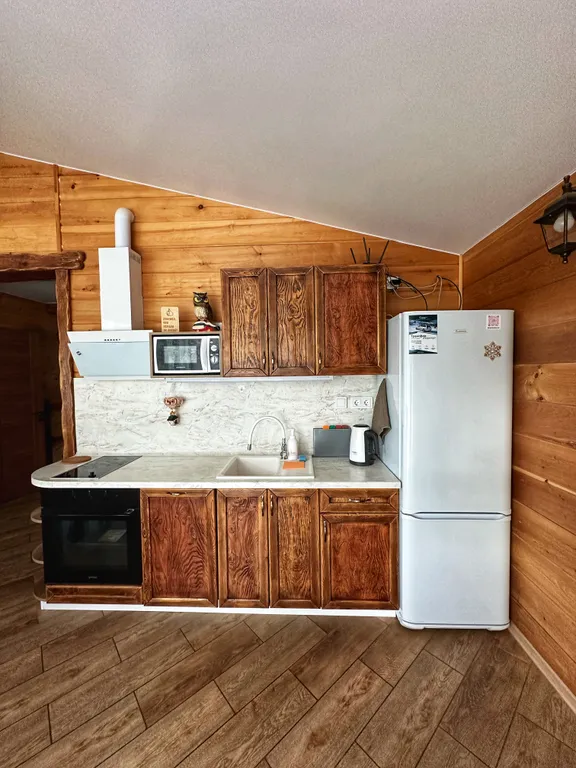 Гостевой двор "Дом в кедрах"