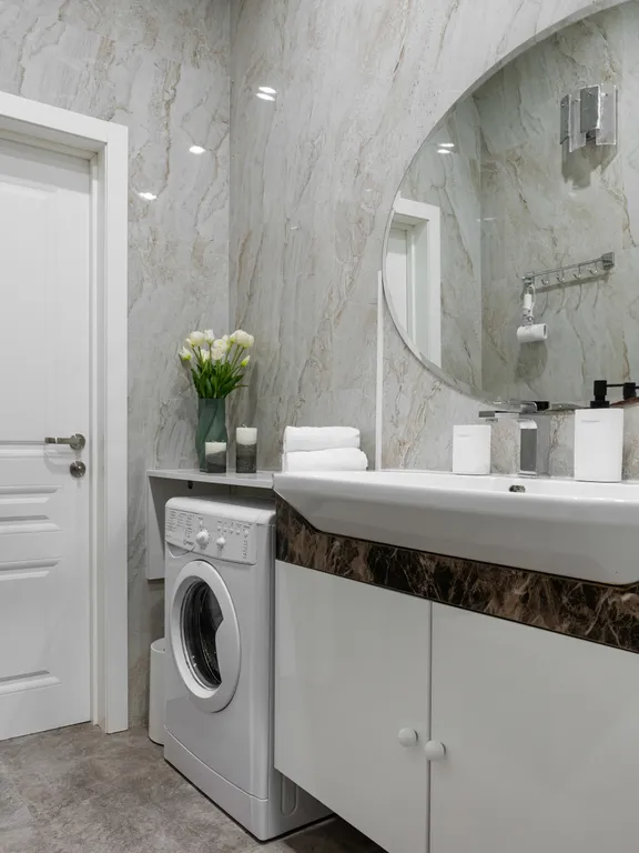 Просторная квартира у Патриарших с проектором