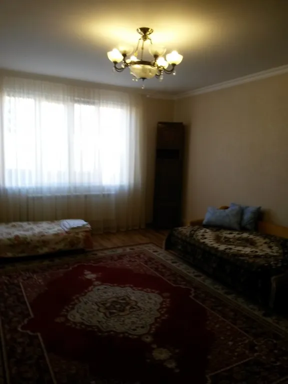 Квартира со своим двором на Виктории