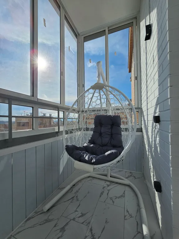 Апартаменты "Хрустальный лёд" с красивым видом на Ангару