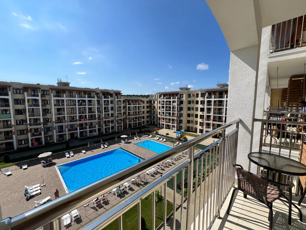 Видовая евротрехкомнатная квартира