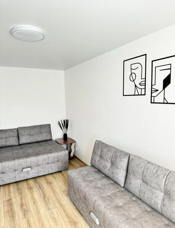 Шикарная квартира с прекрасным видом на бассейны и можжевеловые горы