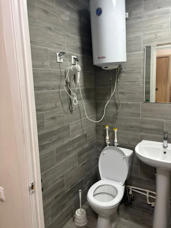 Удобная комната со всеми удобствами в центре города с евроремонтом