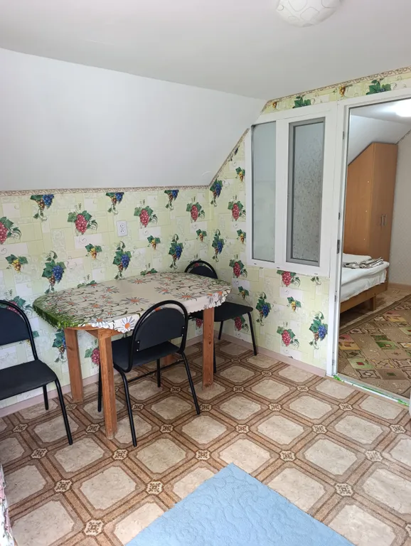 Отличный номер для пятерых на ул. Бирюзова в Судаке